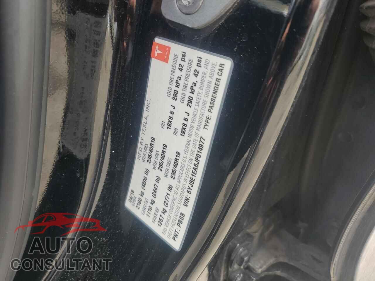 TESLA MODEL 3 2018 - 5YJ3E1EA6JF014977