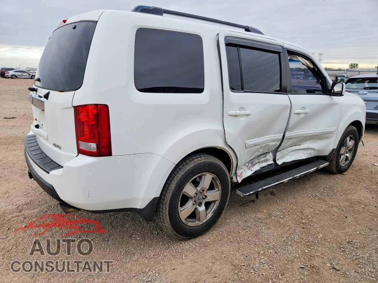 HONDA PILOT 2011 - 5FNYF4H52BB005908