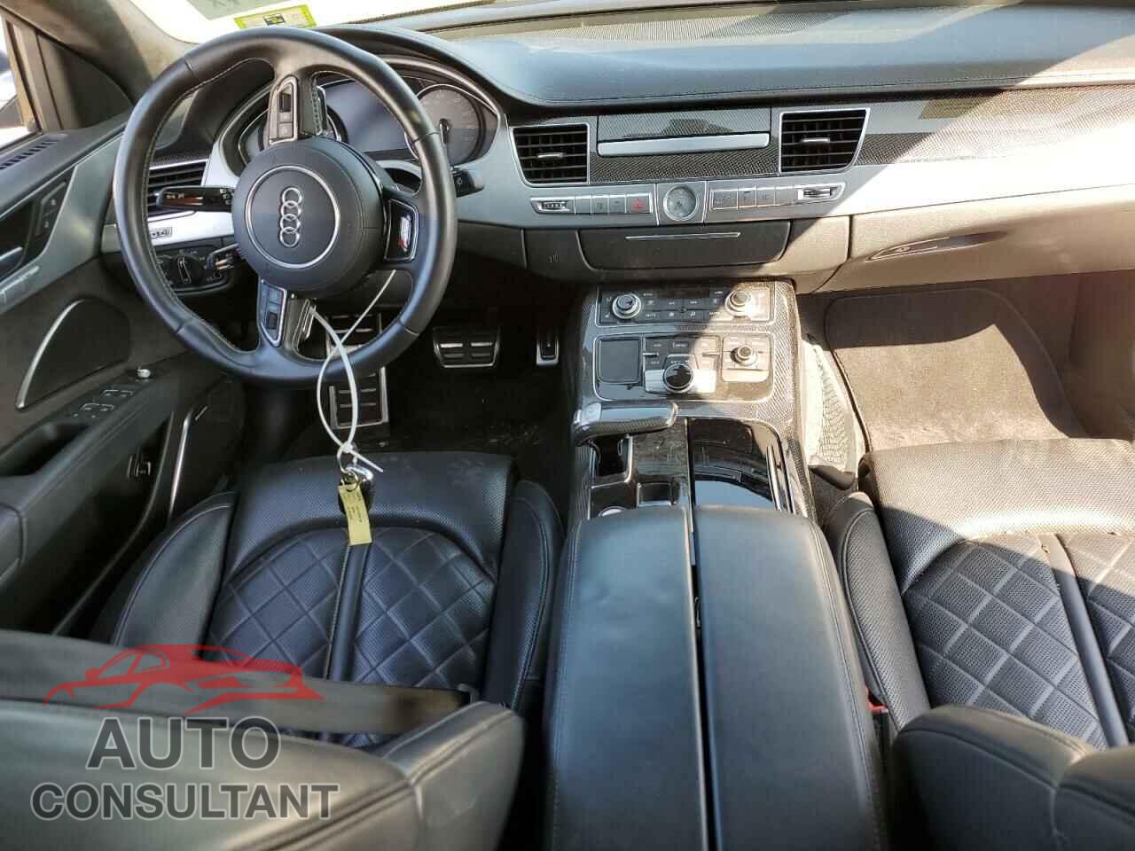 AUDI S8 2014 - WAUD2AFD6EN004797