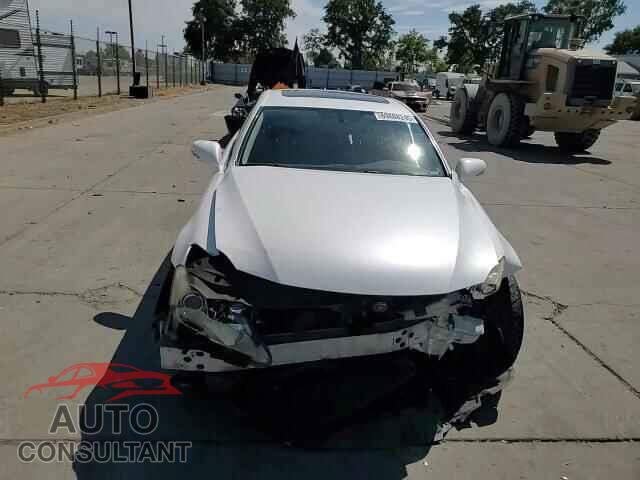 LEXUS IS 2011 - JTHBF5C2XB5153197