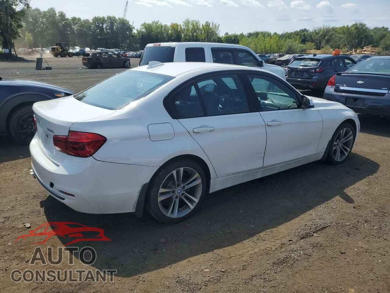 BMW 3 SERIES 2016 - WBA8E3G51GNU05270