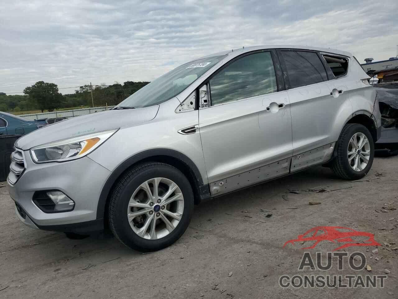 FORD ESCAPE 2018 - 1FMCU0GD4JUA74313