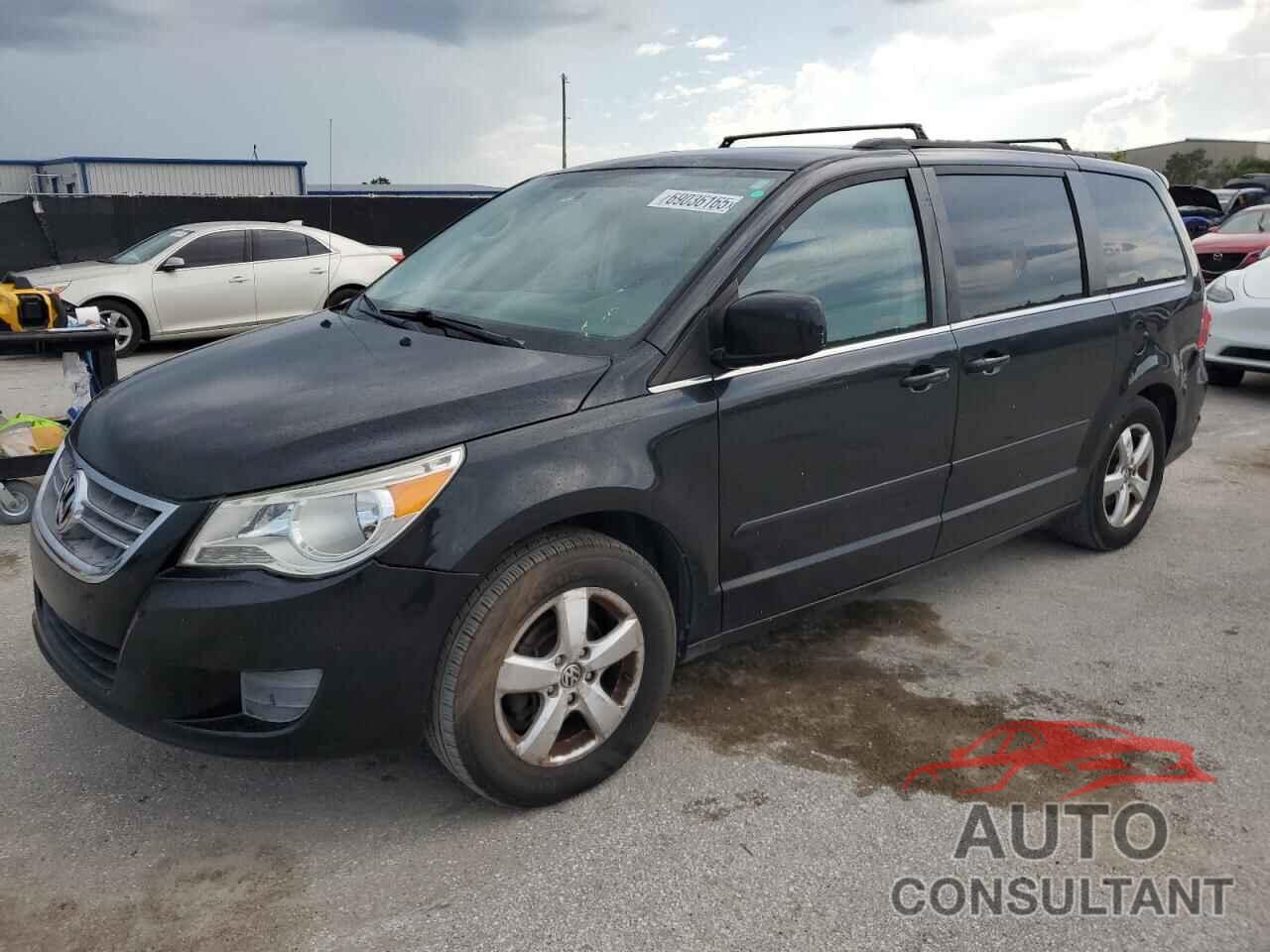 VOLKSWAGEN ROUTAN 2011 - 2V4RW3DG1BR802957