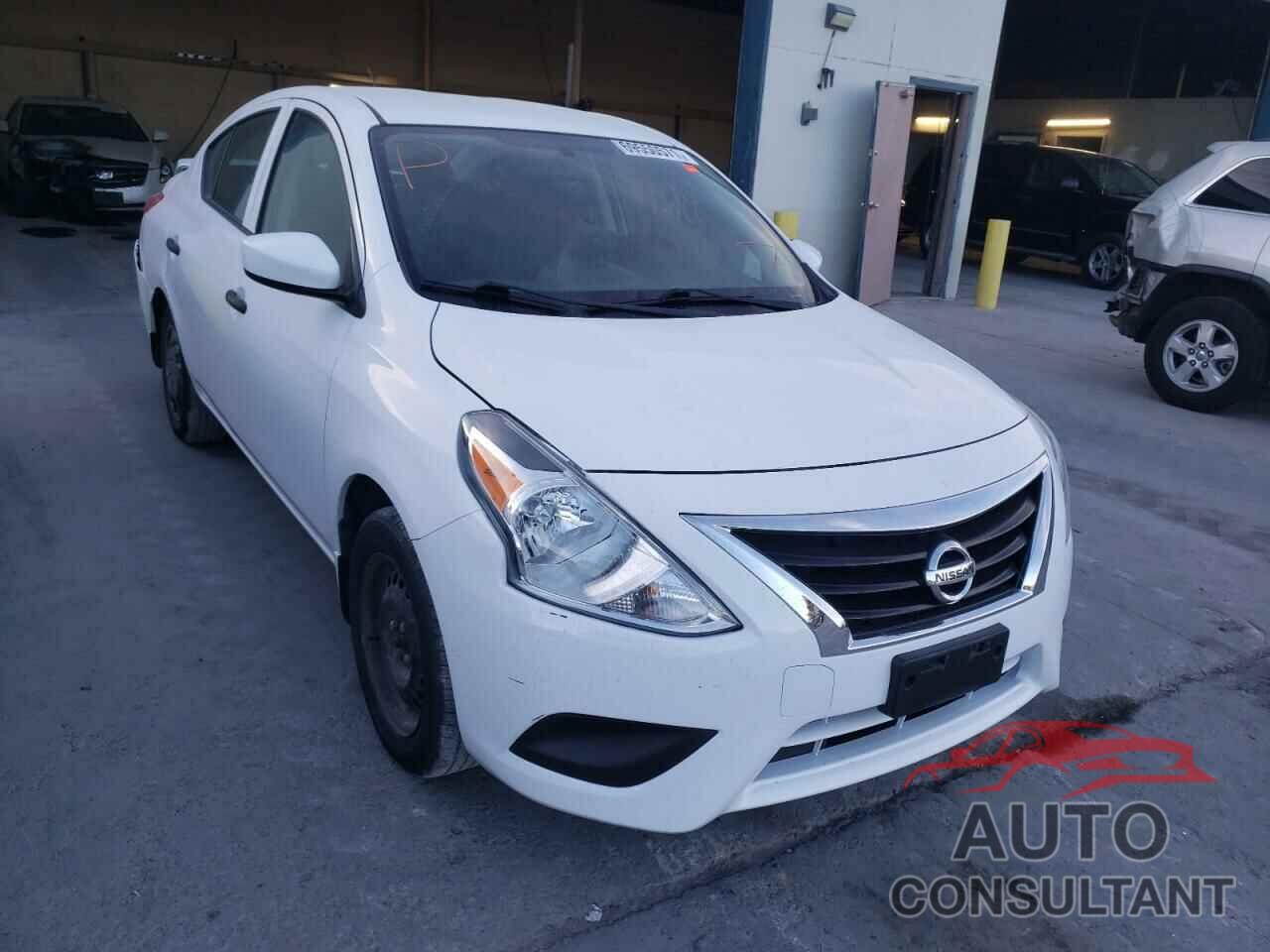 NISSAN VERSA 2017 - 3N1CN7AP8HL868168