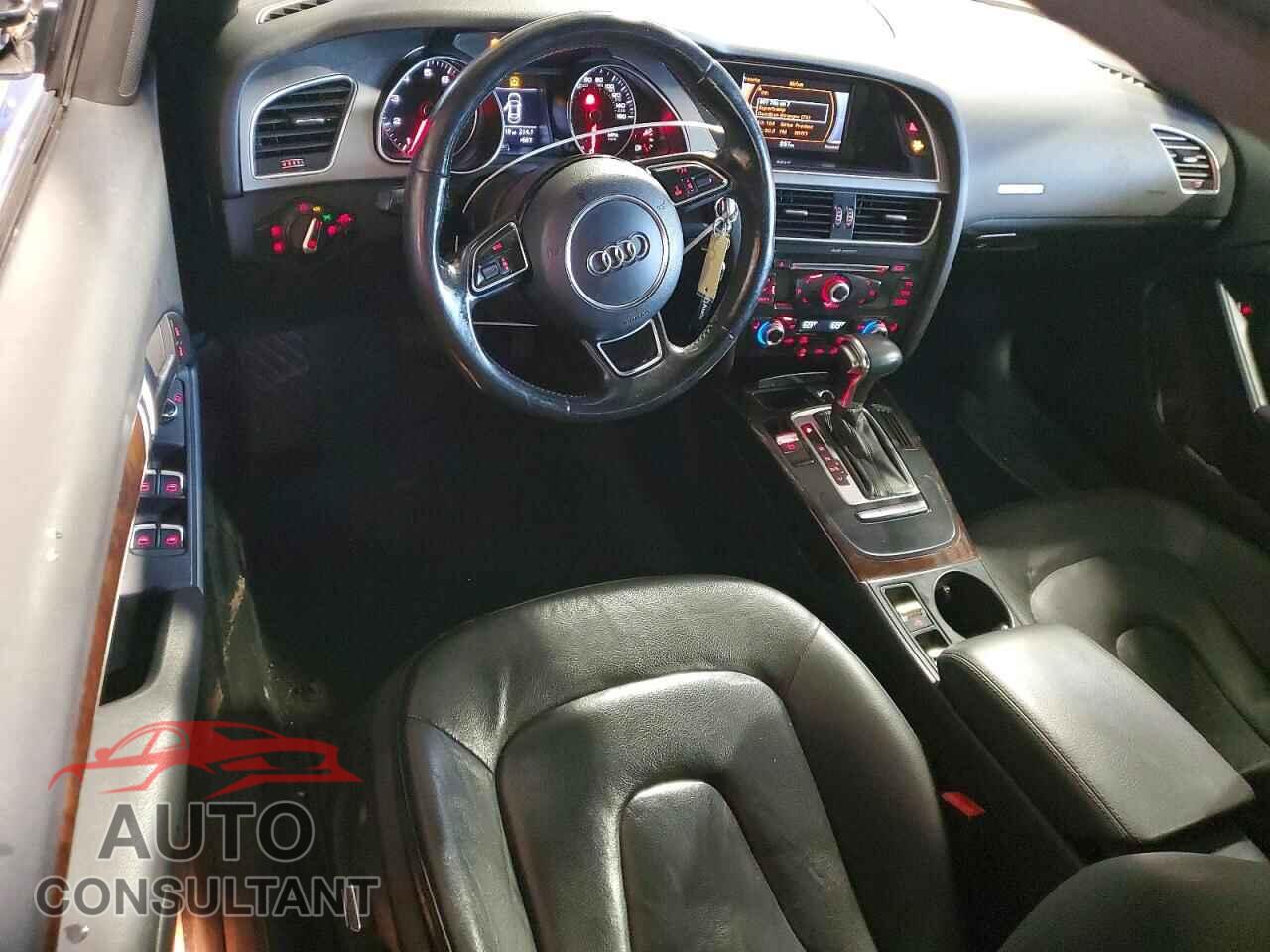 AUDI A5 2014 - WAUCFAFH8EN001077