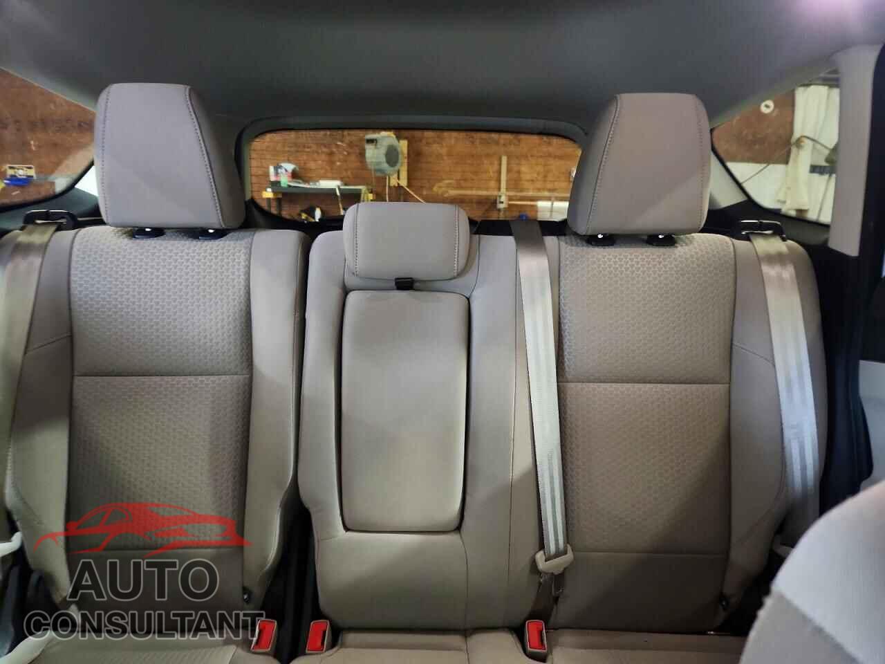 FORD ESCAPE 2017 - 1FMCU9GD2HUB94917
