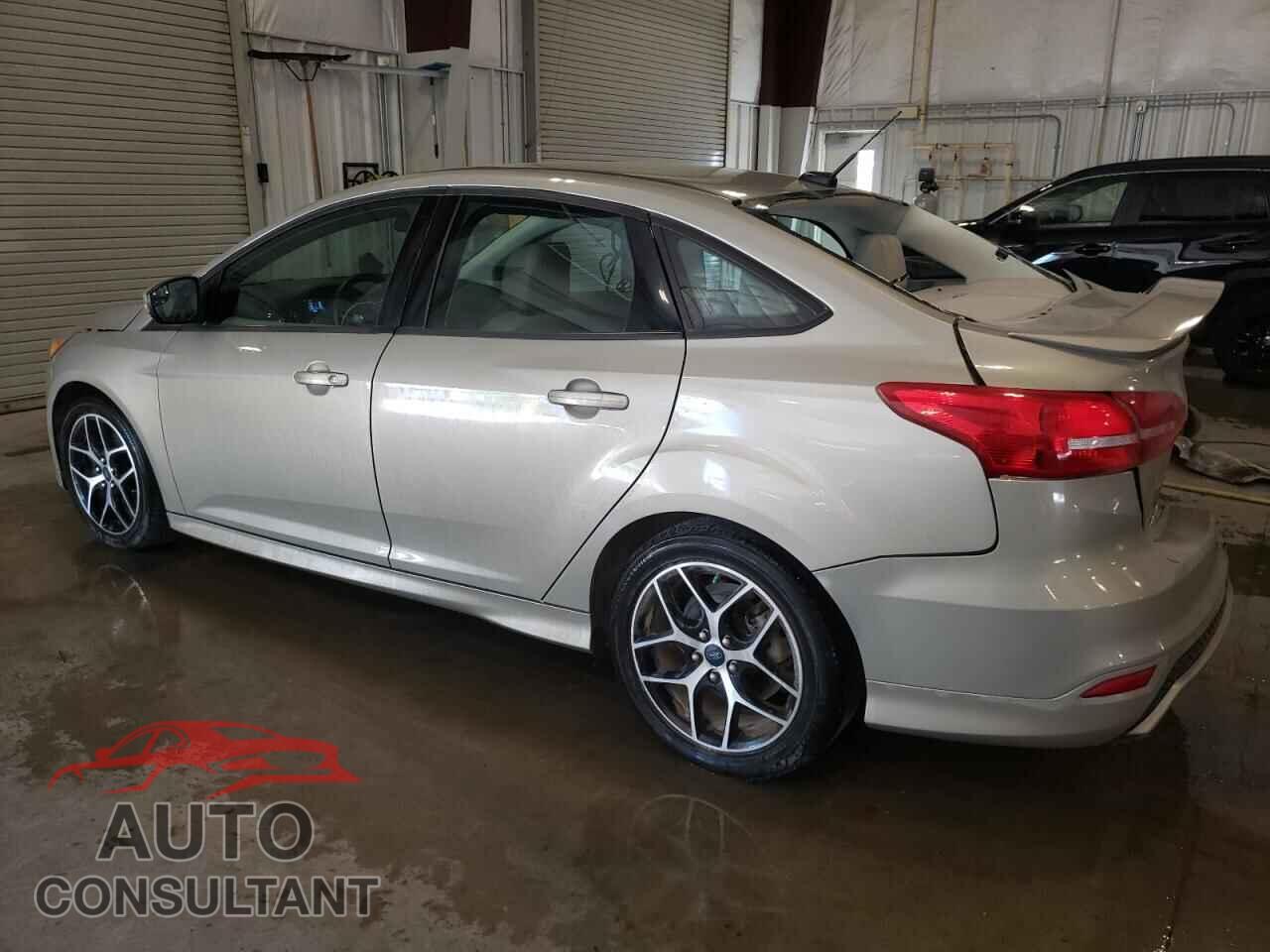 FORD FOCUS 2015 - 1FADP3F21FL248620