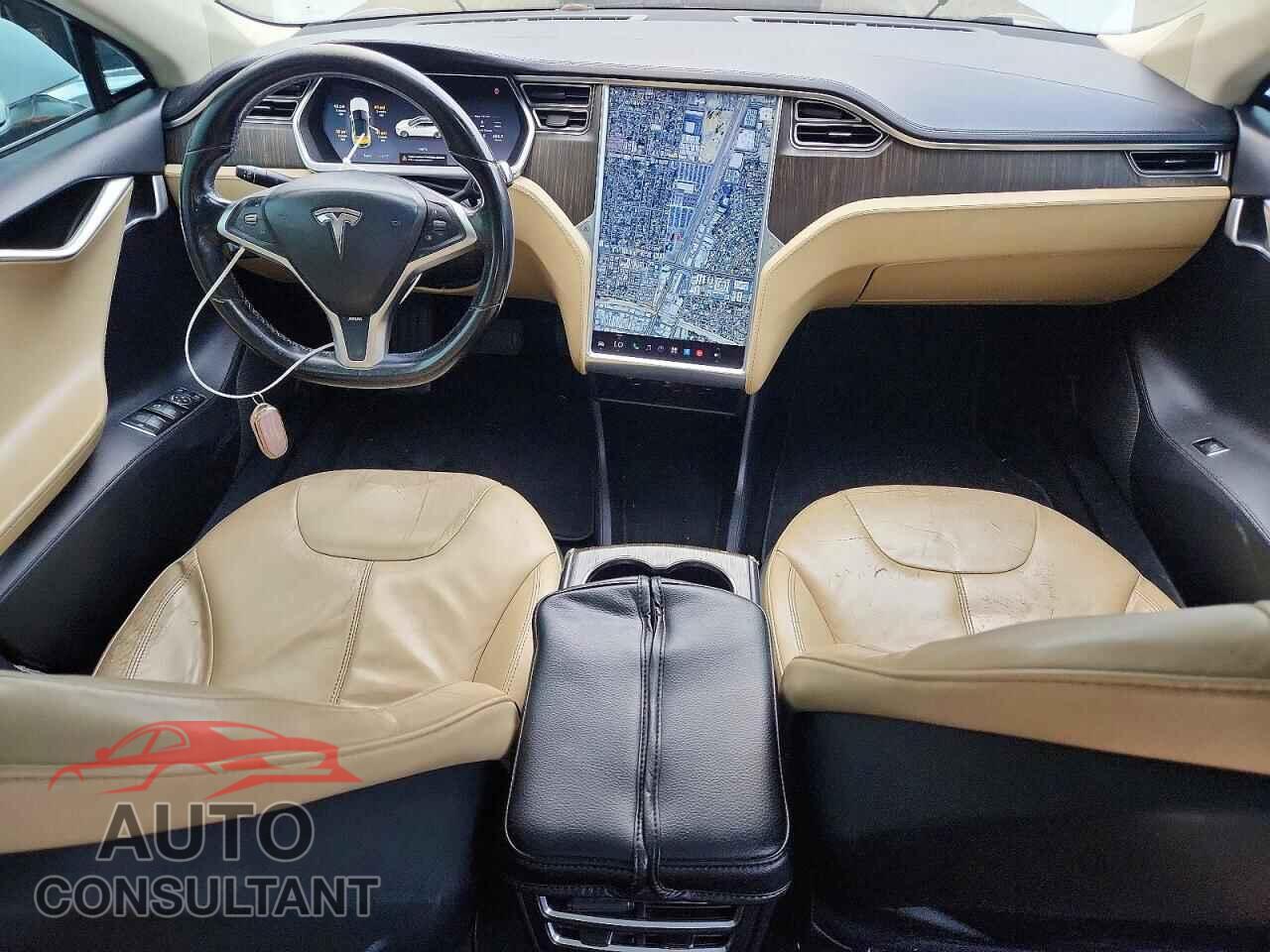 TESLA MODEL S 2013 - 5YJSA1CN3DFP16921