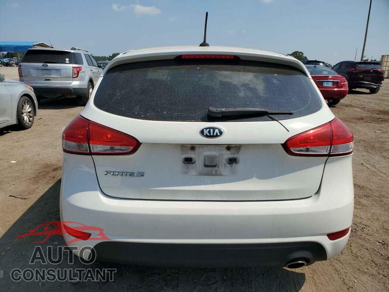 KIA FORTE 2017 - KNAFK5A89H5680384