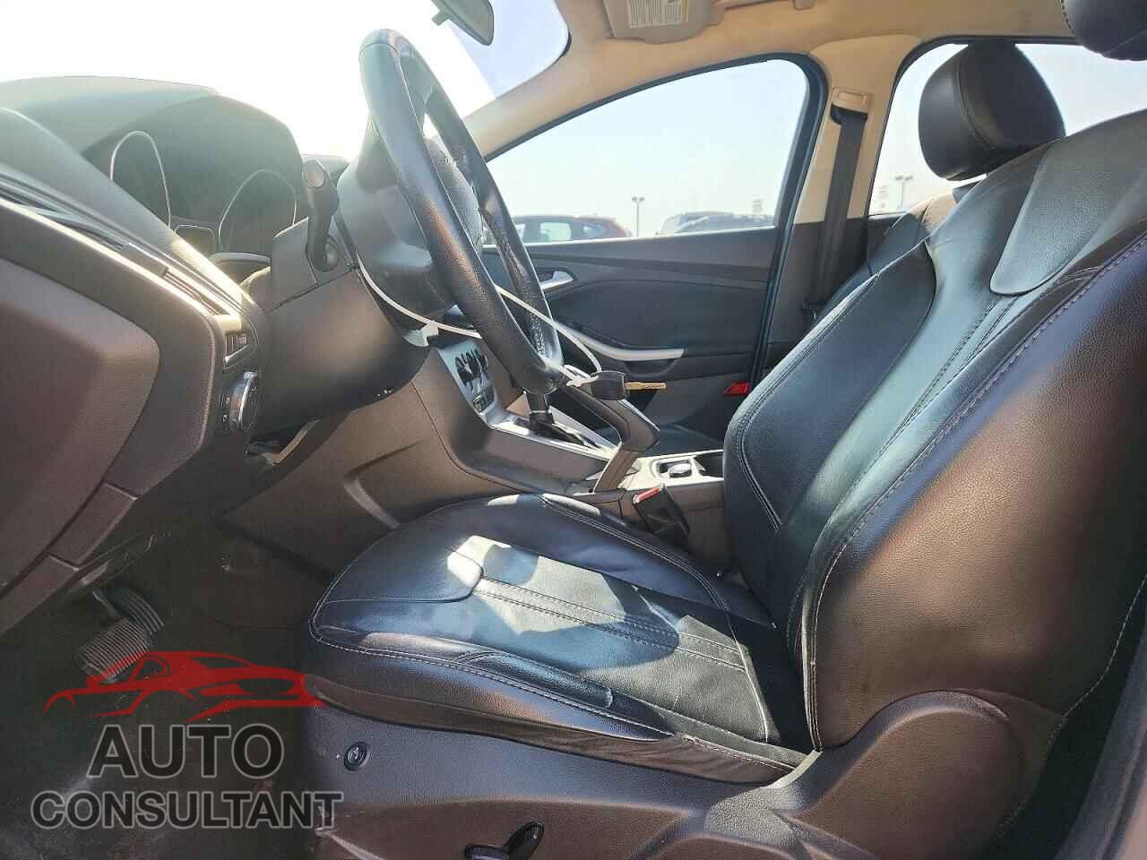 FORD FOCUS 2014 - 1FADP3F28EL115206