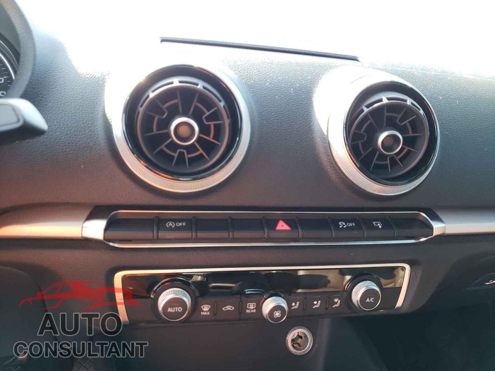 AUDI A3 2017 - WAUAUGFF8H1036454