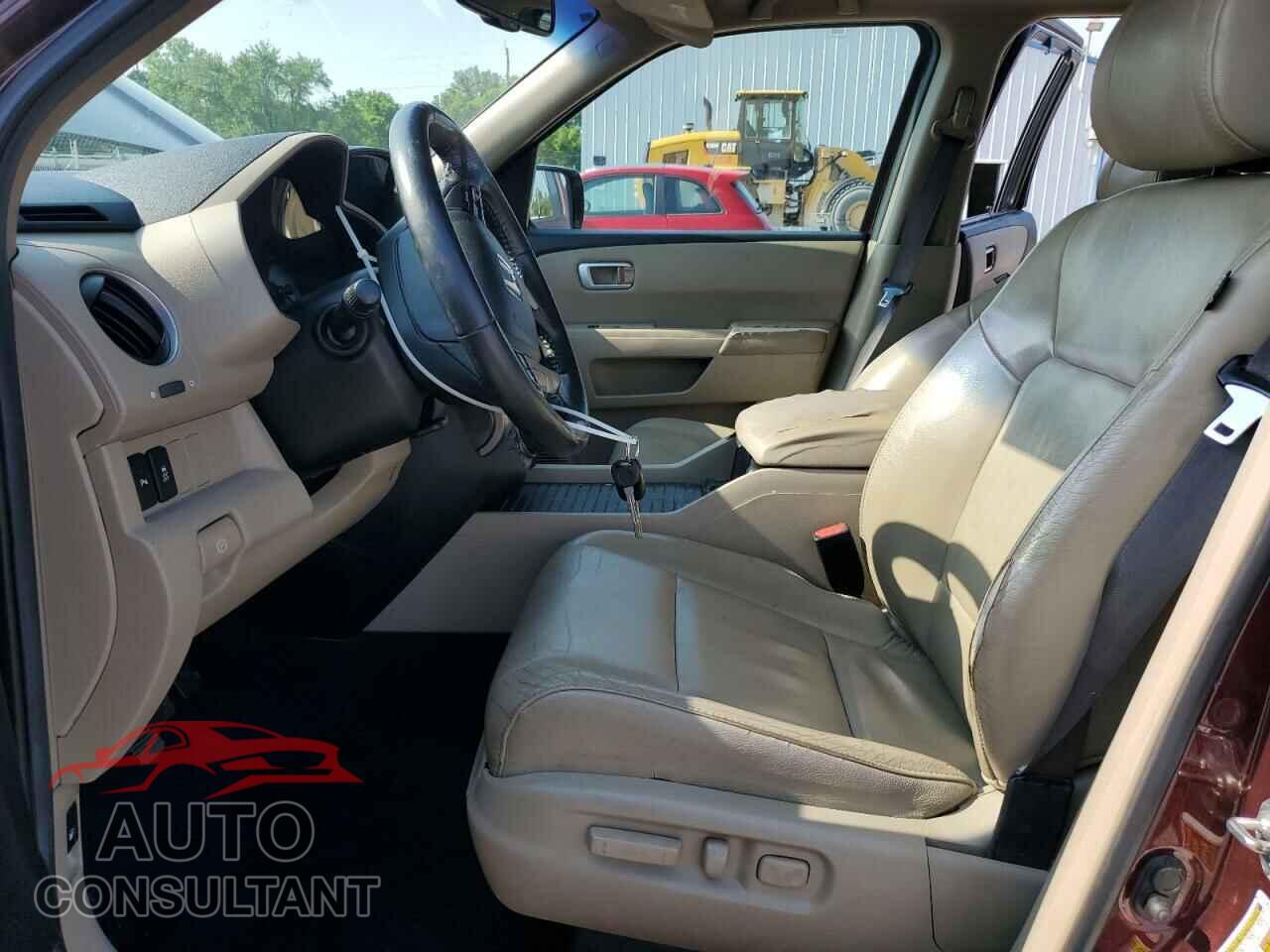 HONDA PILOT 2012 - 5FNYF4H99CB080237