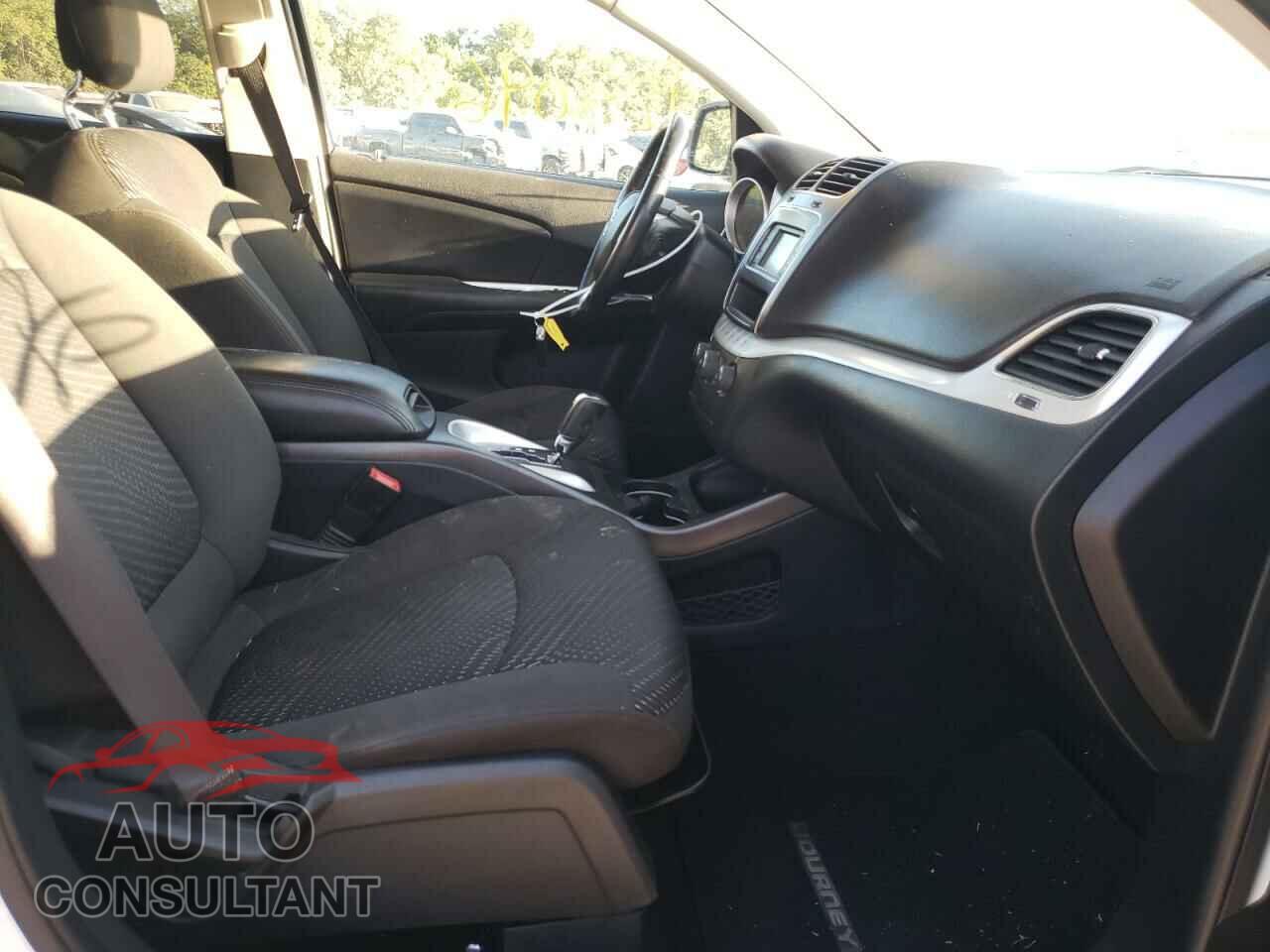 DODGE JOURNEY 2017 - 3C4PDCBB1HT552768