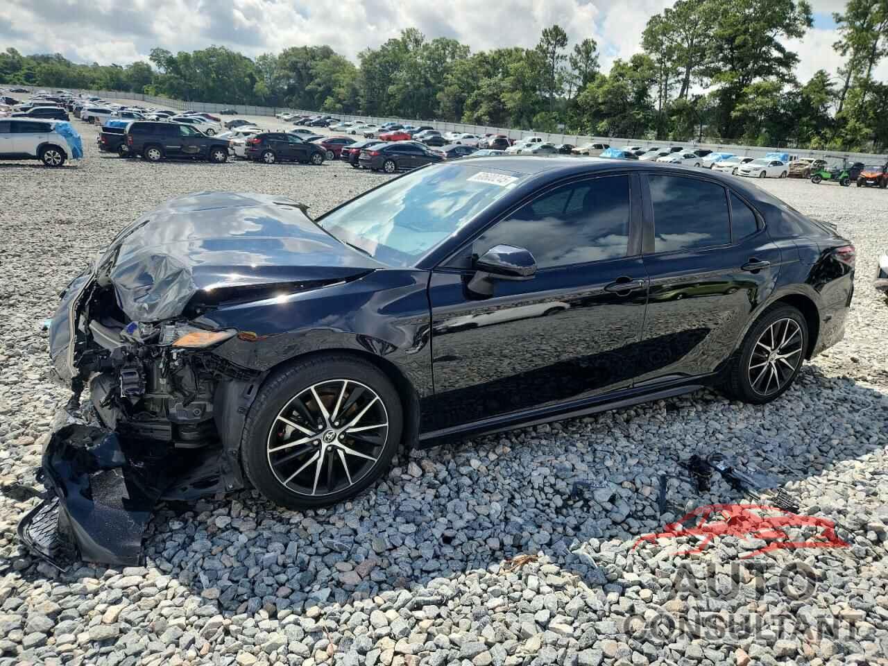 TOYOTA CAMRY 2021 - 4T1G11AK1MU573632
