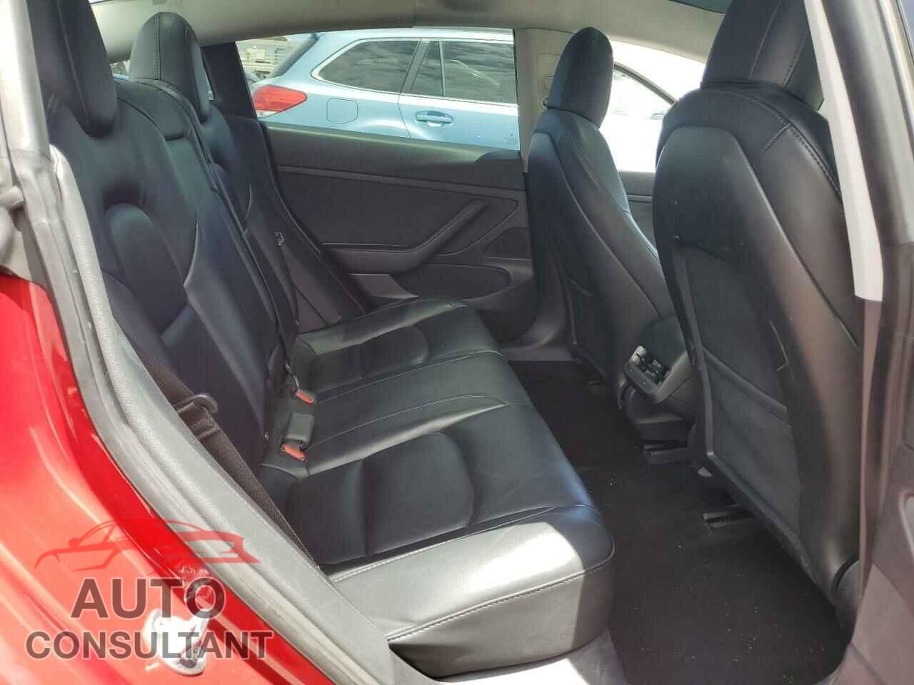 TESLA MODEL 3 2021 - 5YJ3E1EA1MF843329