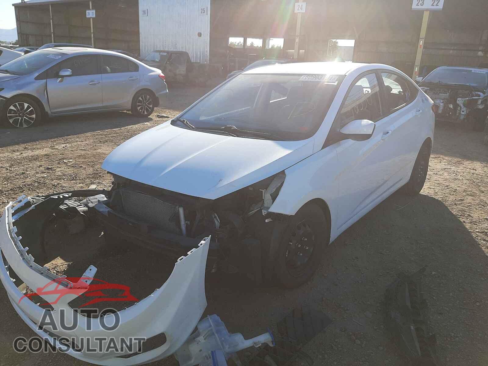 HYUNDAI ACCENT 2016 - KMHCT4AE3GU007769