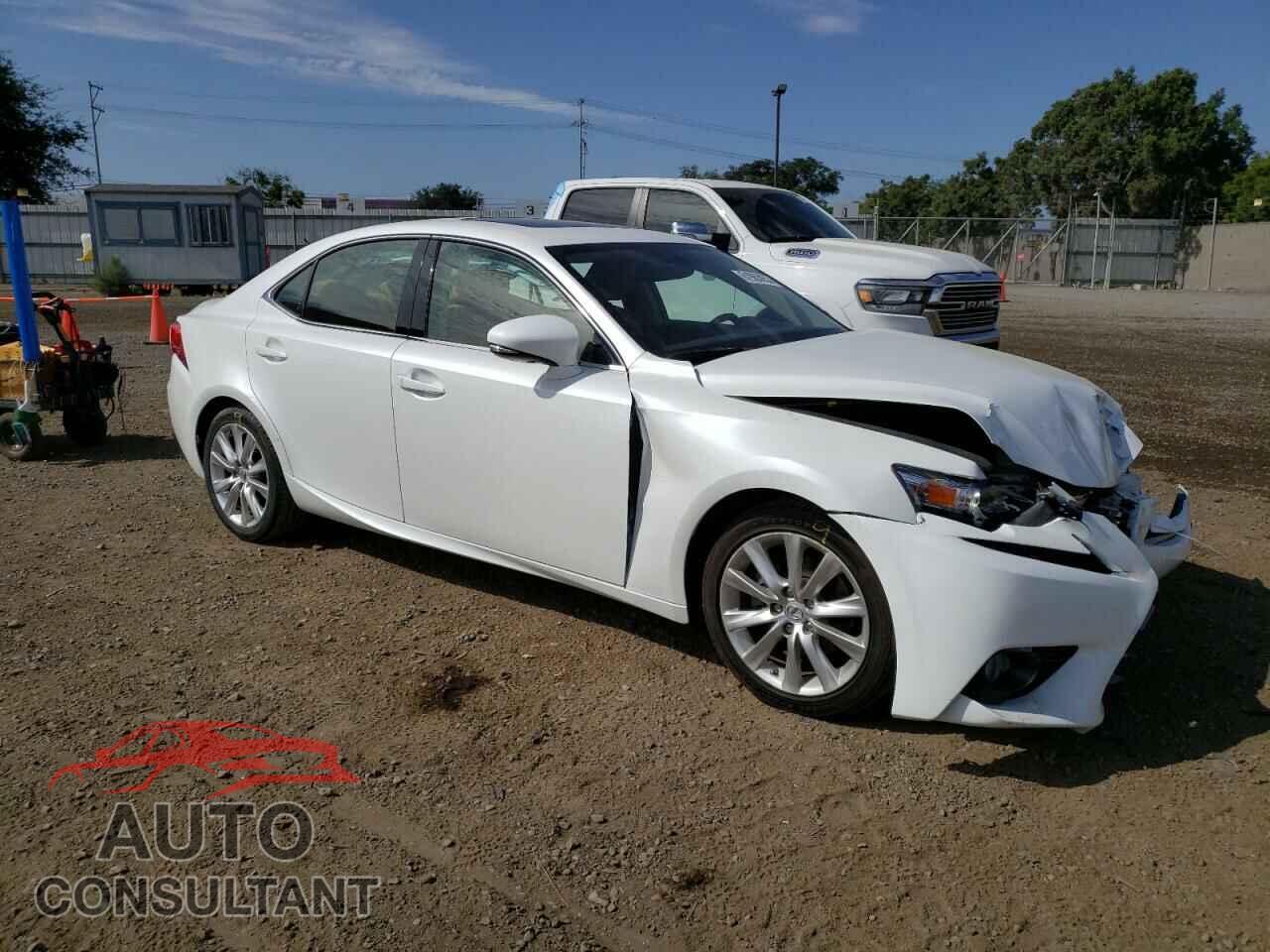 LEXUS IS 2014 - JTHBF1D27E5034020
