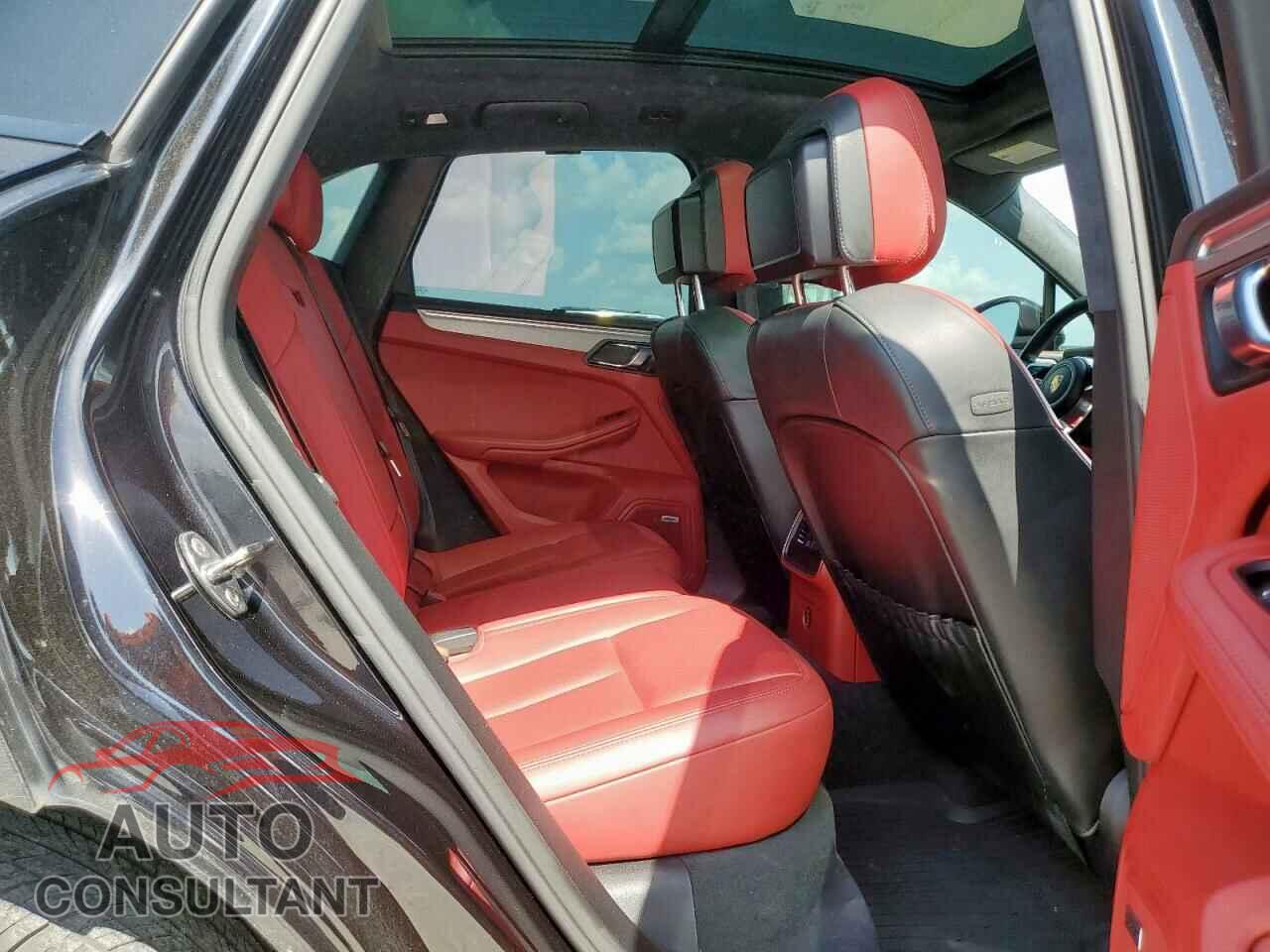 PORSCHE MACAN 2018 - WP1AF2A51JLB70570