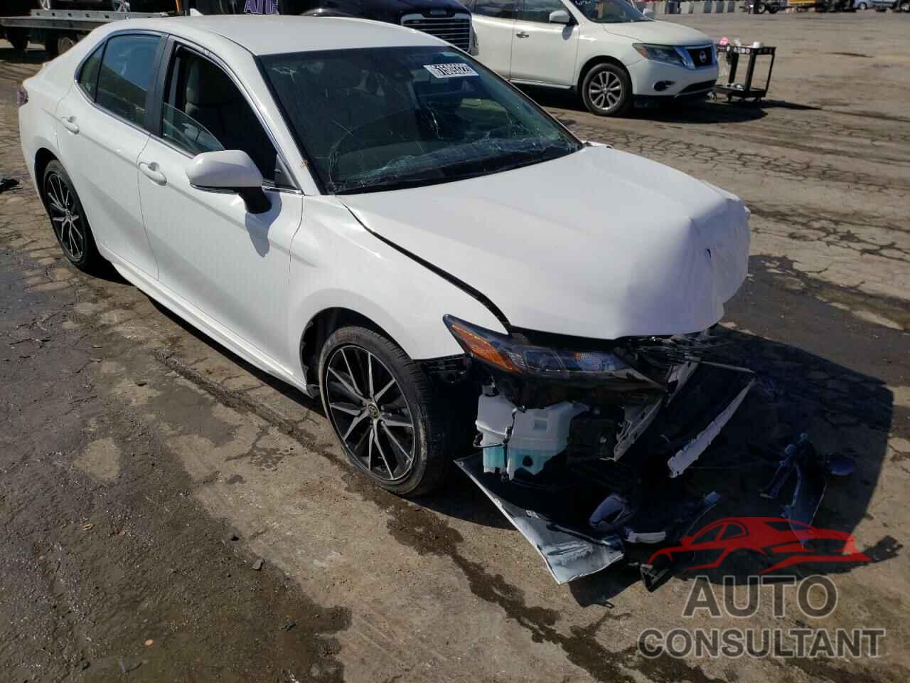 TOYOTA CAMRY 2022 - 4T1G11AK9NU663127