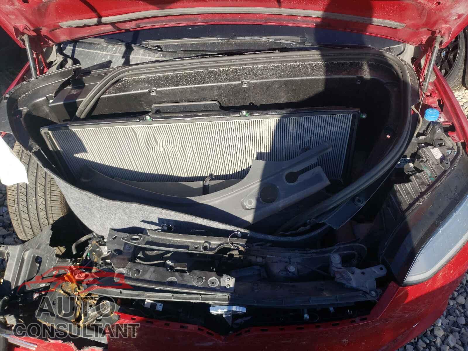 TESLA MODEL X 2016 - 5YJXCAE46GF020658
