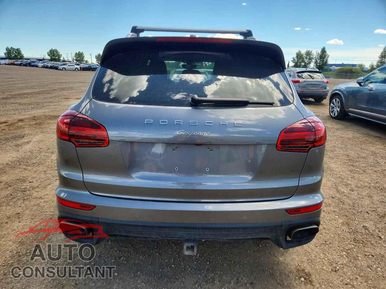PORSCHE CAYENNE 2016 - WP1AA2A22GLA02868