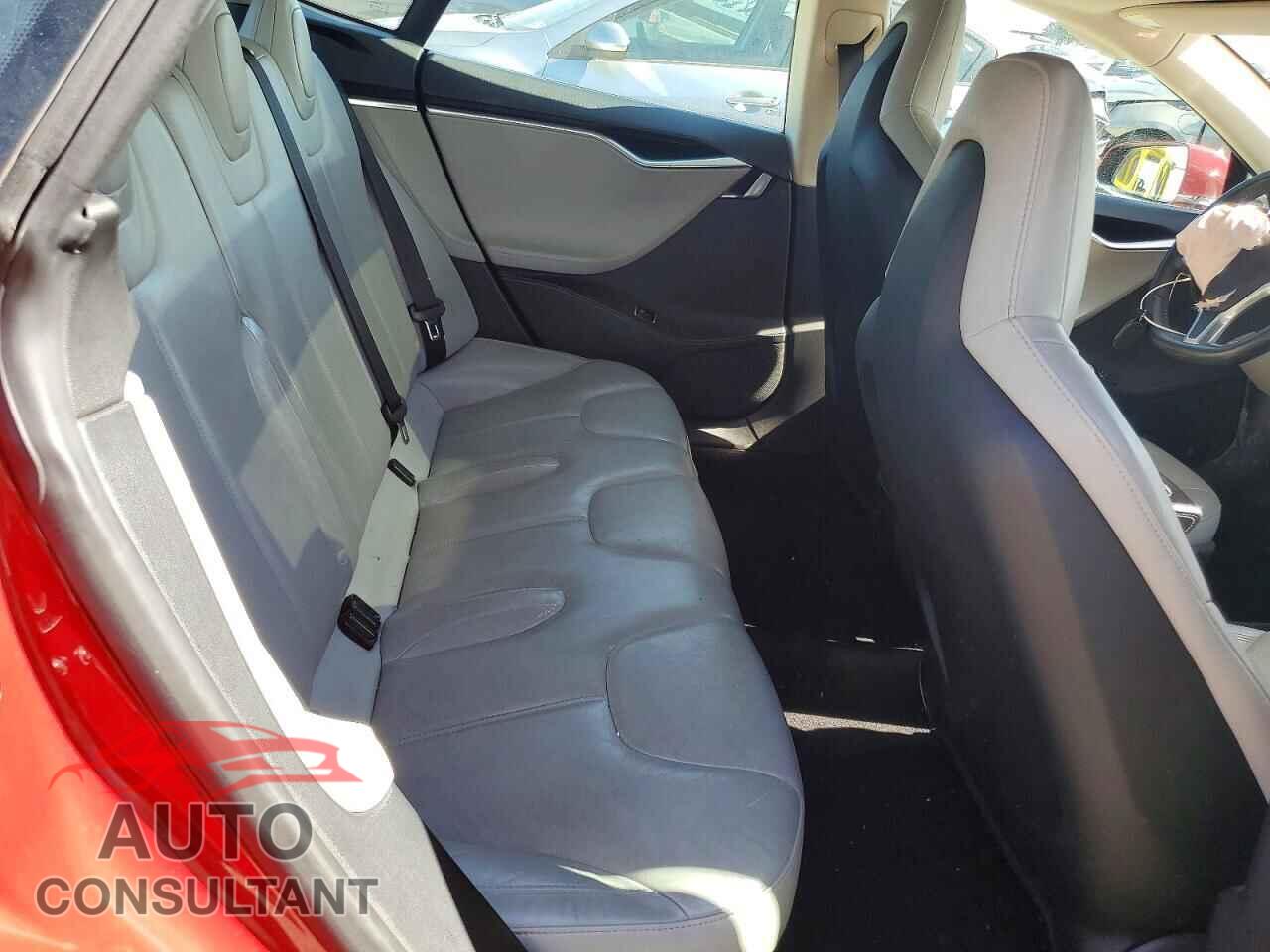 TESLA MODEL S 2014 - 5YJSA1S12EFP57282