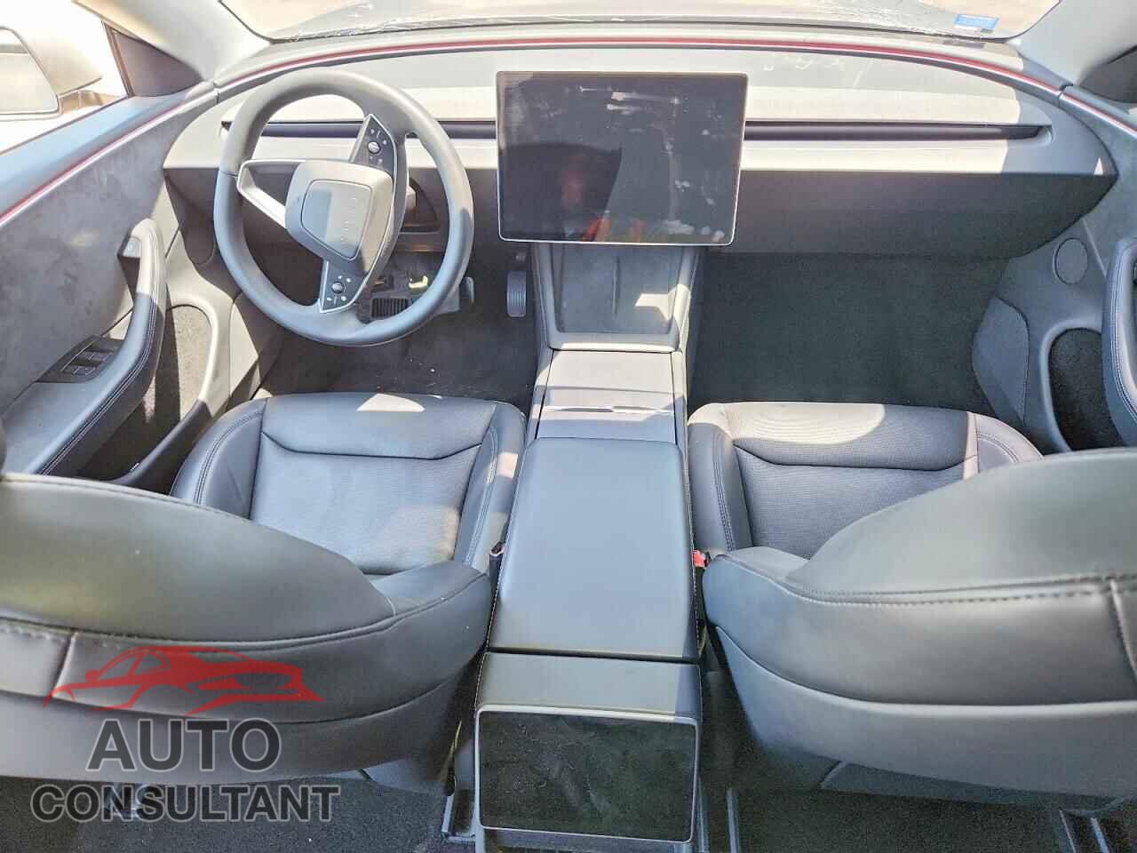 TESLA MODEL 3 2024 - 5YJ3E1EB0RF792809