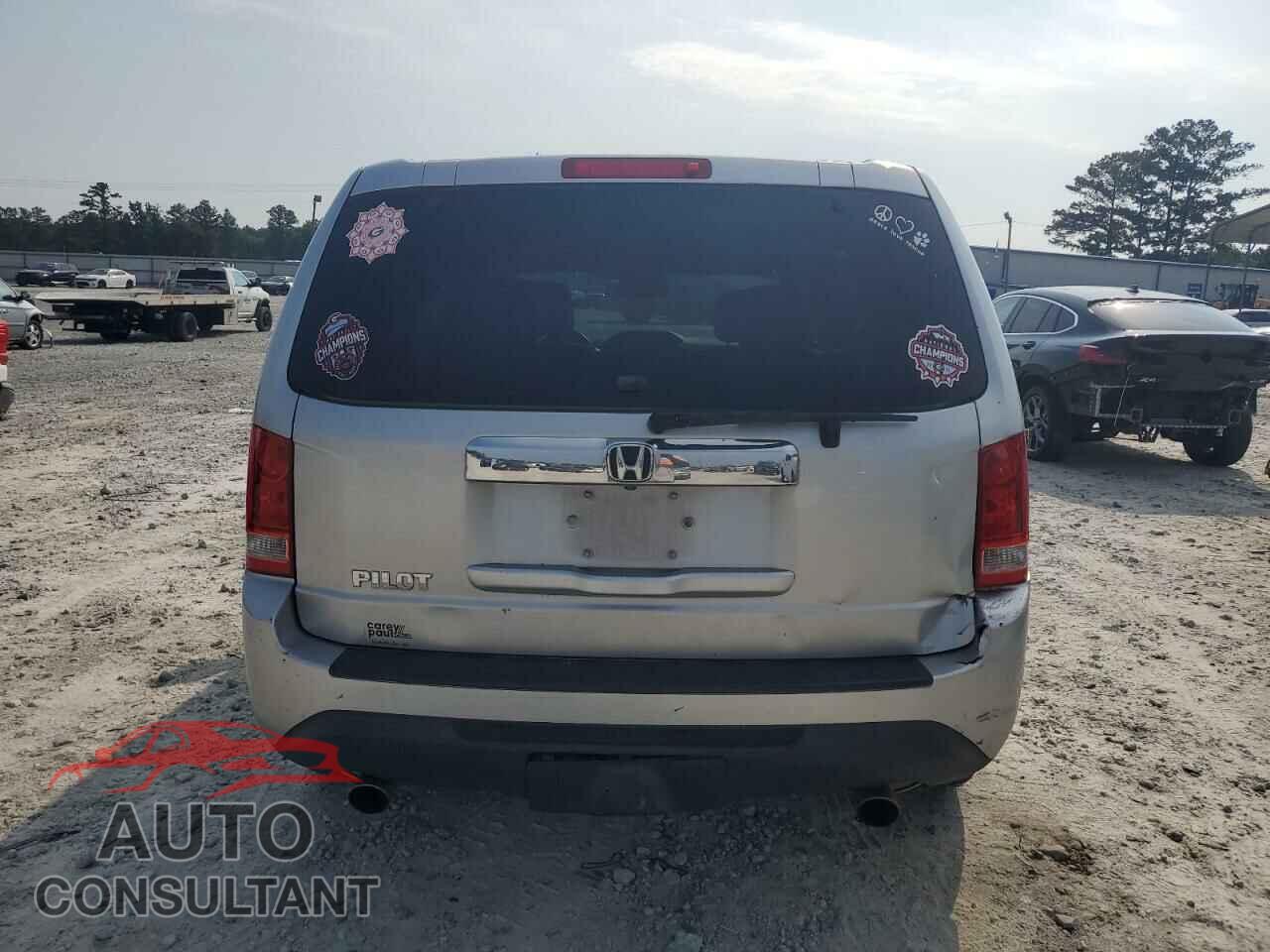 HONDA PILOT 2013 - 5FNYF3H77DB002193