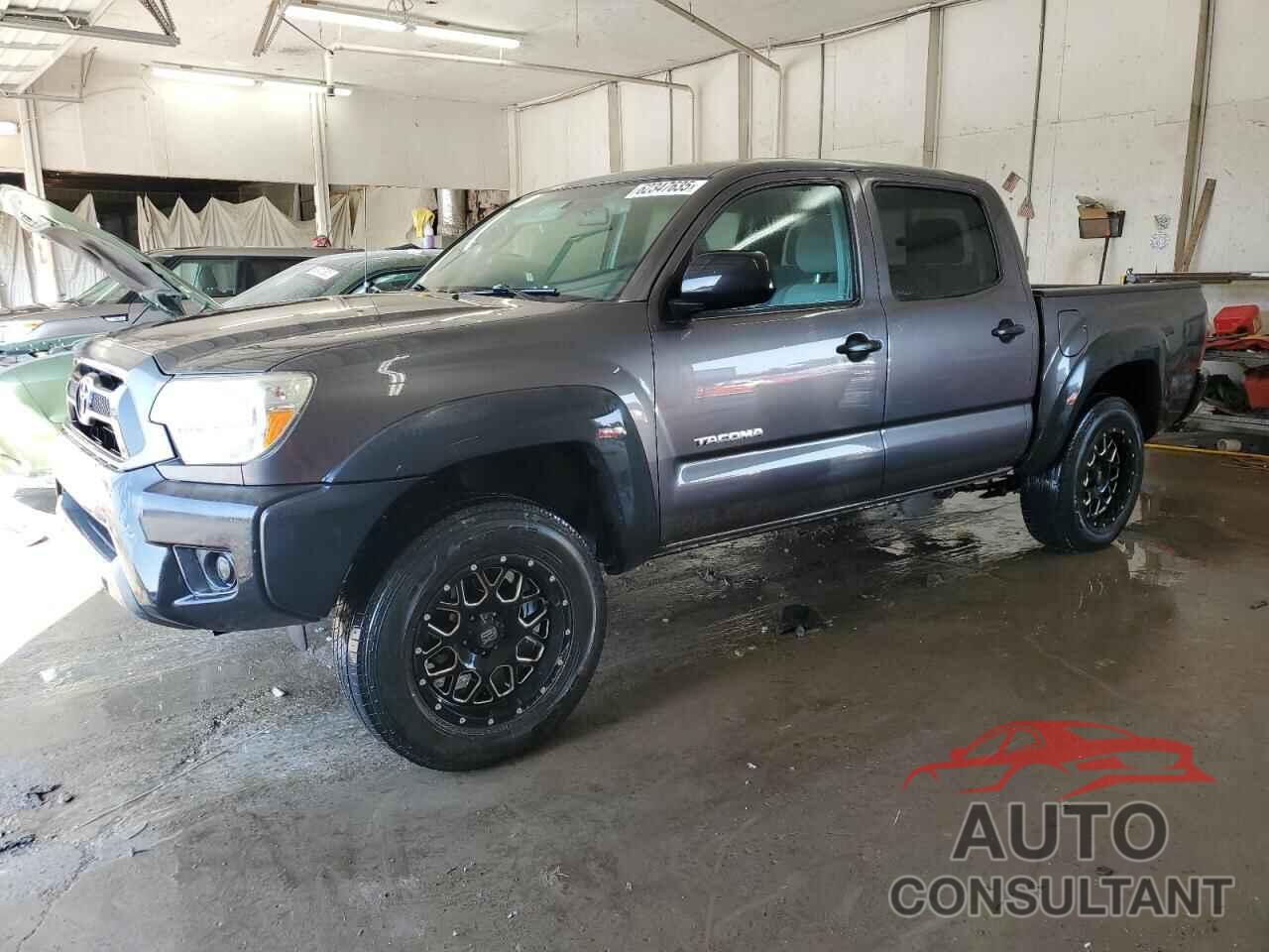TOYOTA TACOMA 2015 - 5TFJX4CN5FX051640
