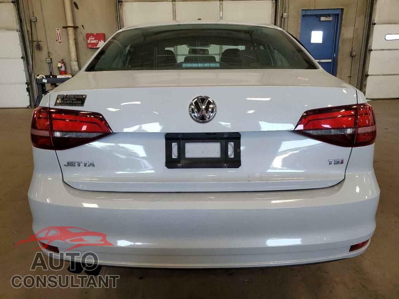 VOLKSWAGEN JETTA 2017 - 3VW2B7AJ1HM265471