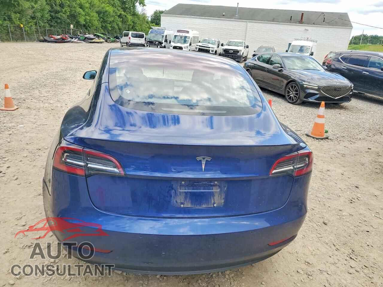 TESLA MODEL 3 2018 - 5YJ3E1EA0JF041950