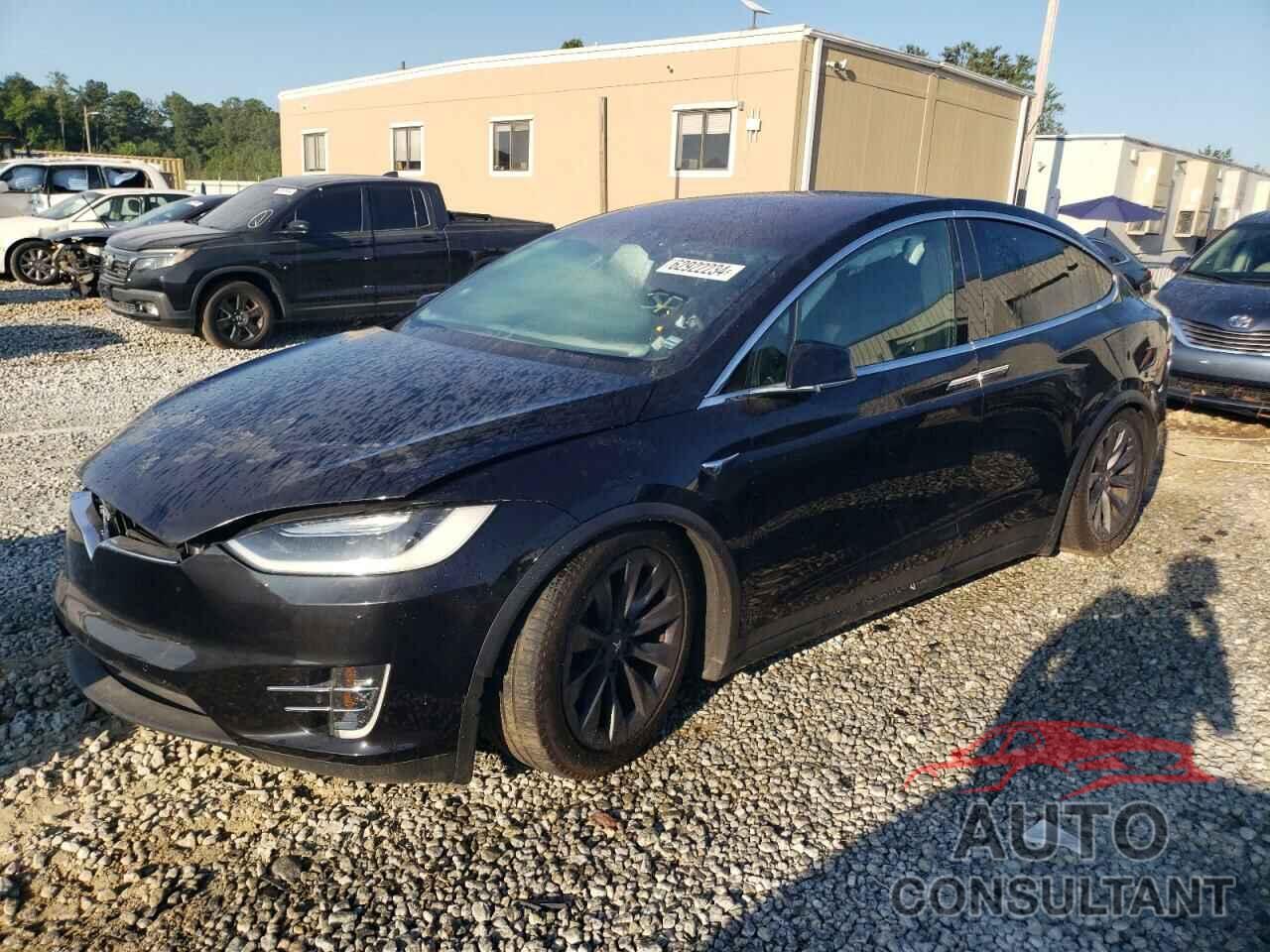 TESLA MODEL X 2018 - 5YJXCAE2XJF116833