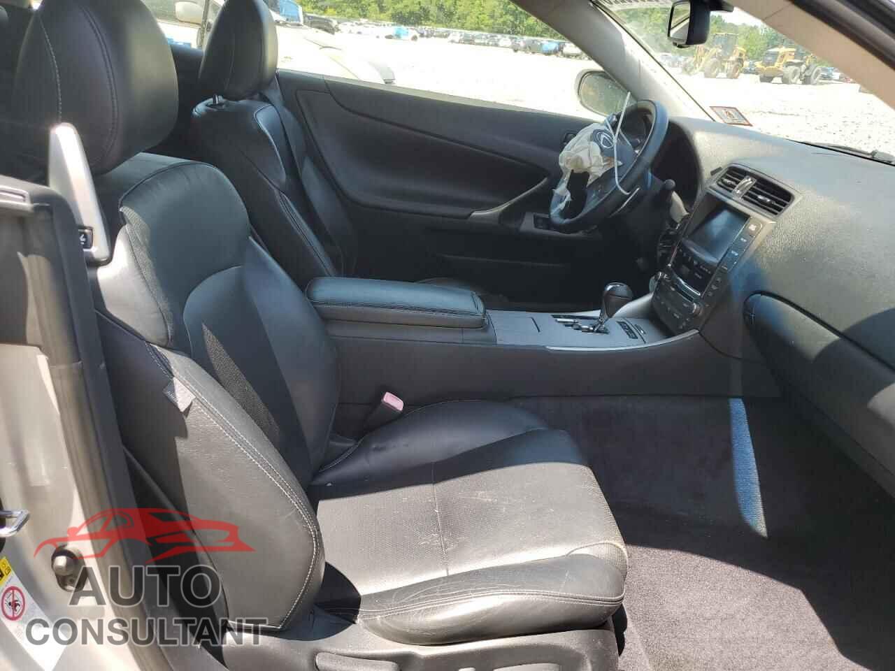 LEXUS IS 2010 - JTHFE2C29A2504927