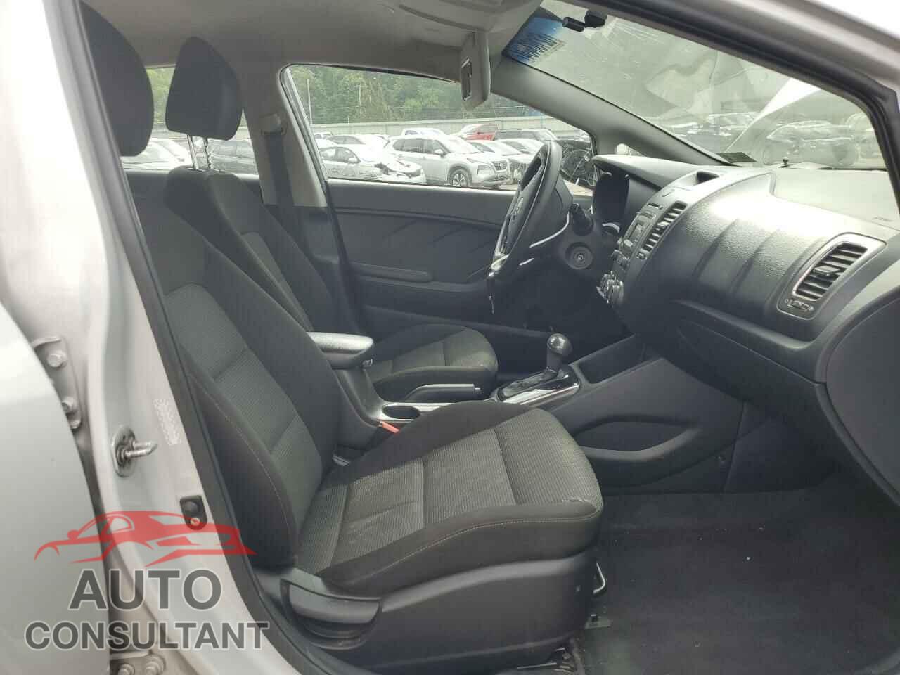 KIA FORTE 2017 - 3KPFK4A78HE033841