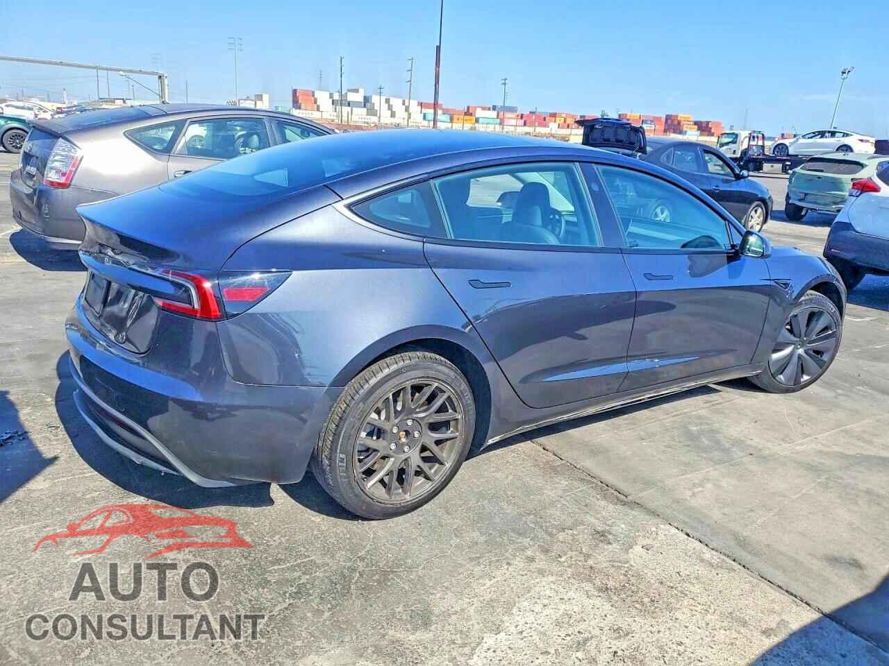 TESLA MODEL 3 2024 - 5YJ3E1EA7RF864435