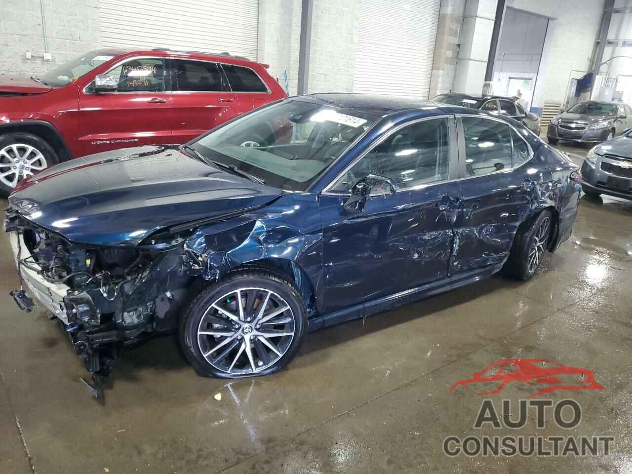 TOYOTA CAMRY 2021 - 4T1G11AKXMU613268