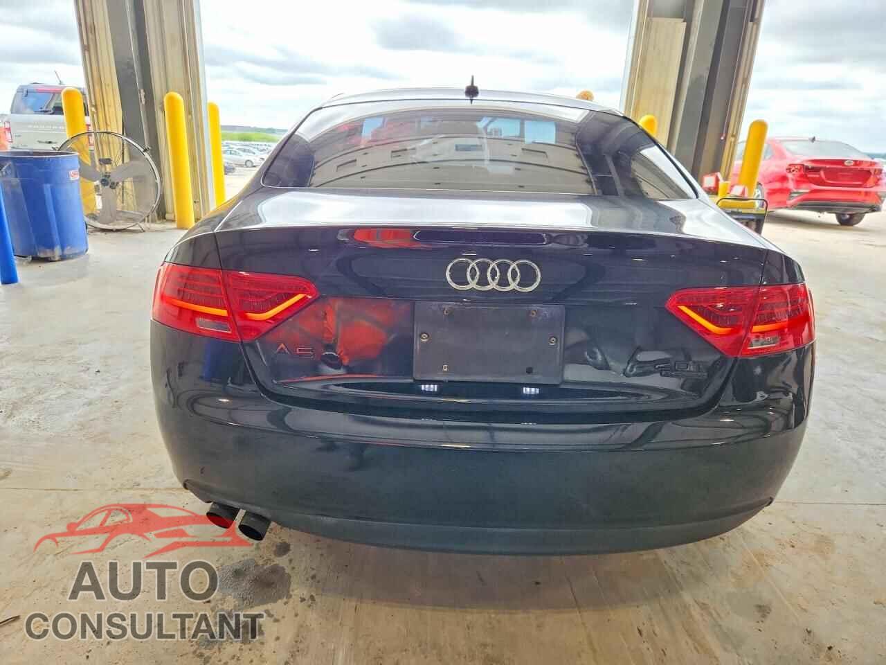 AUDI A5 2013 - WAUCFAFR4DA077801