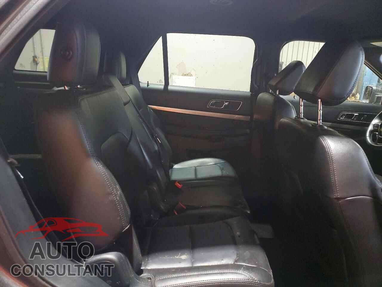 FORD EXPLORER 2018 - 1FM5K7D8XJGB96932