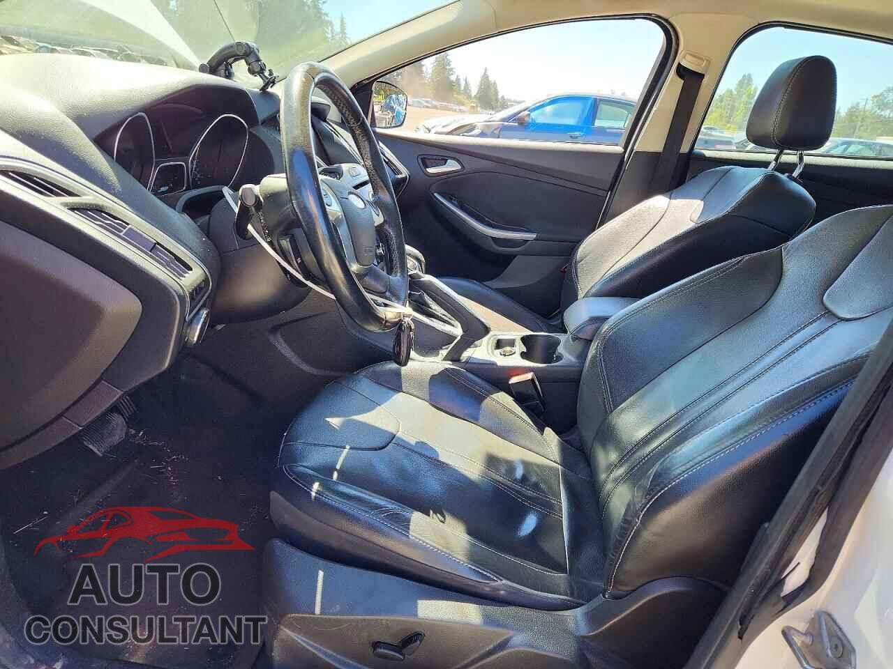 FORD FOCUS 2012 - 1FAHP3J21CL213595