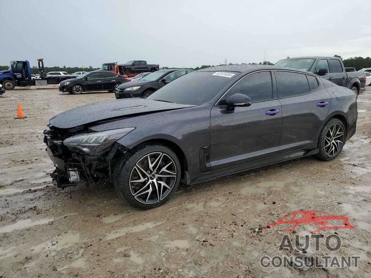 KIA STINGER 2023 - KNAE35LD6P6131849