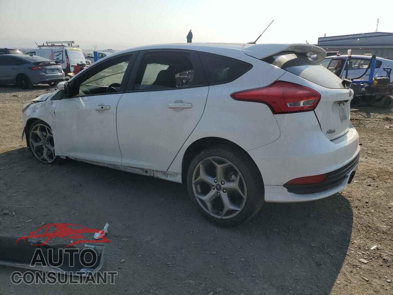 FORD FOCUS 2017 - 1FADP3L9XHL237460
