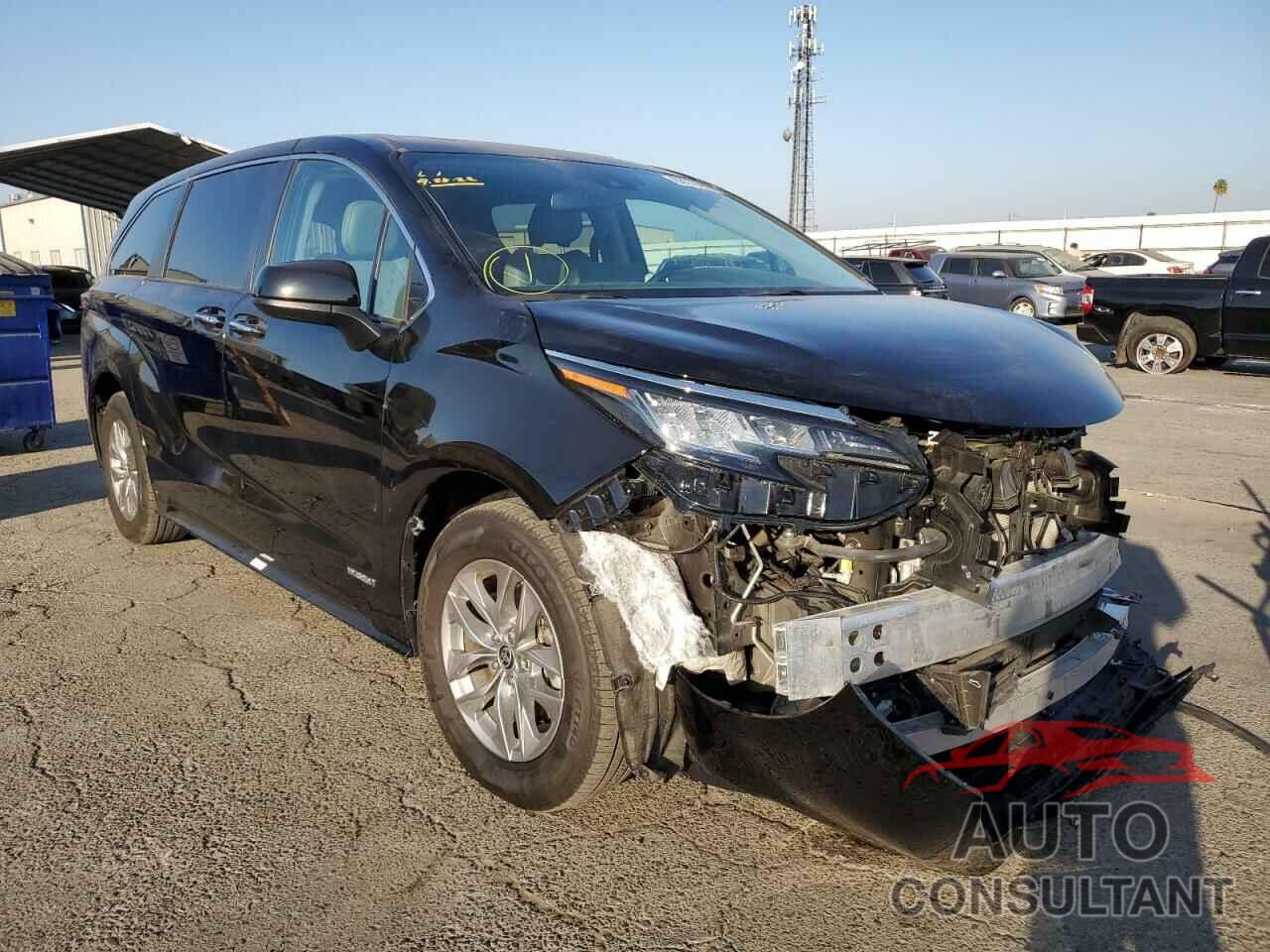 TOYOTA SIENNA 2021 - 5TDYSKFC9MS030207