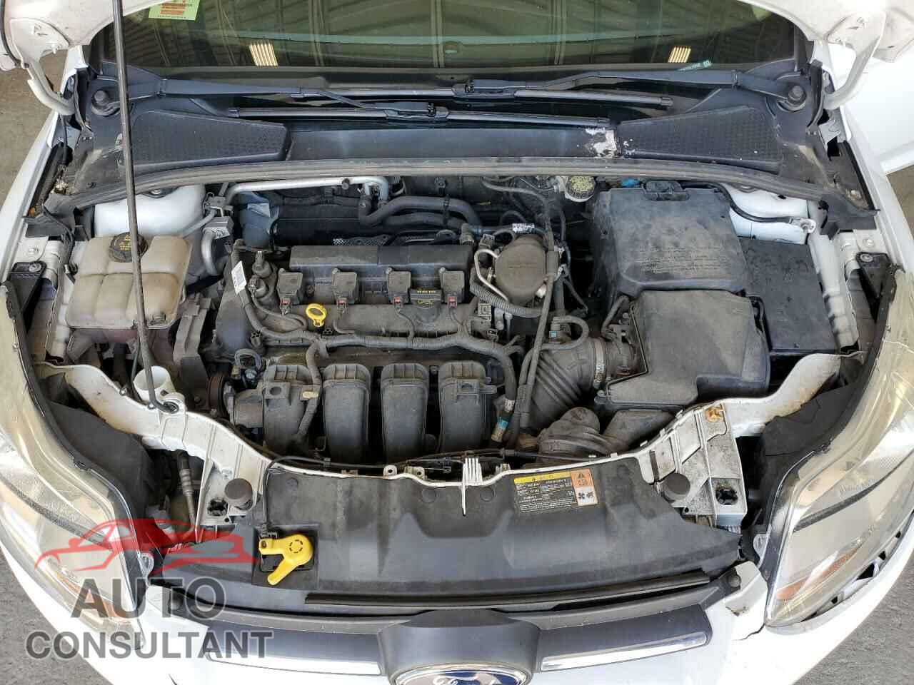 FORD FOCUS 2014 - 1FADP3E21EL115162
