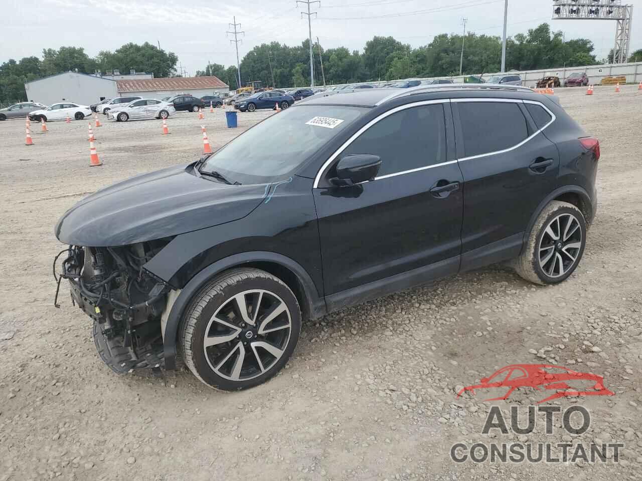 NISSAN ROGUE 2017 - JN1BJ1CR7HW123215