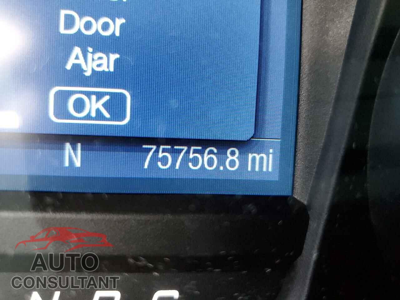 FORD TAURUS 2017 - 1FAHP2E89HG114371