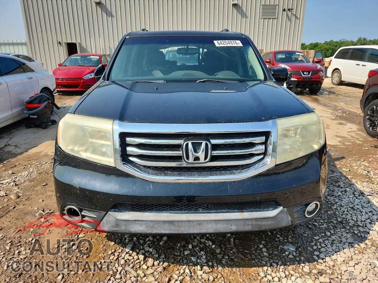 HONDA PILOT 2015 - 5FNYF3H90FB013900