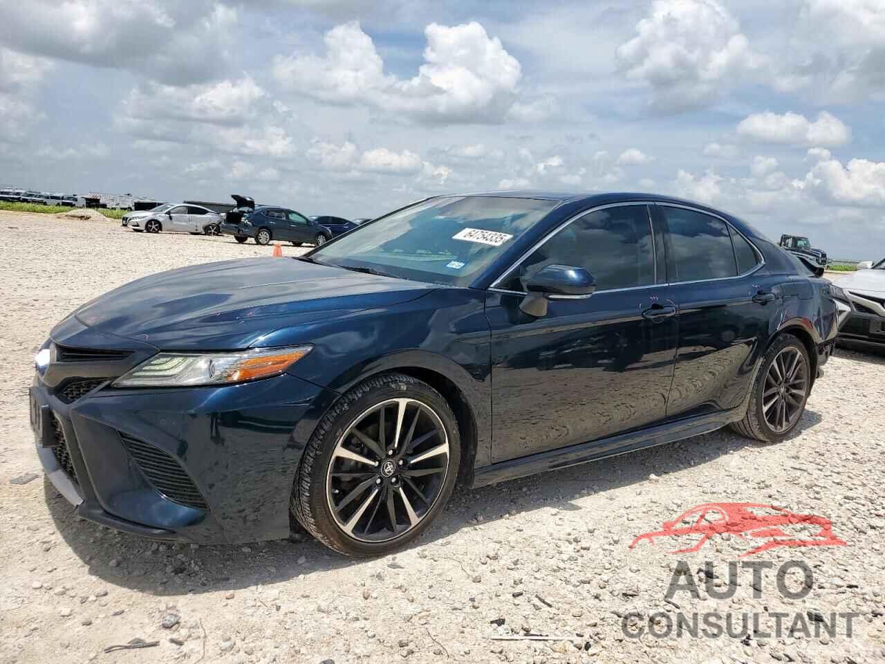 TOYOTA CAMRY 2018 - 4T1B61HK6JU511592
