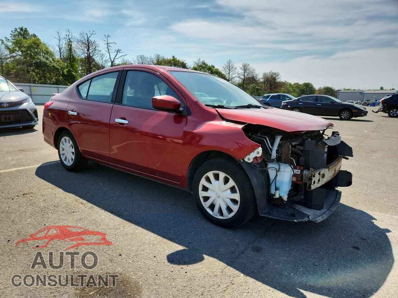 NISSAN VERSA 2017 - 3N1CN7AP1HL840132