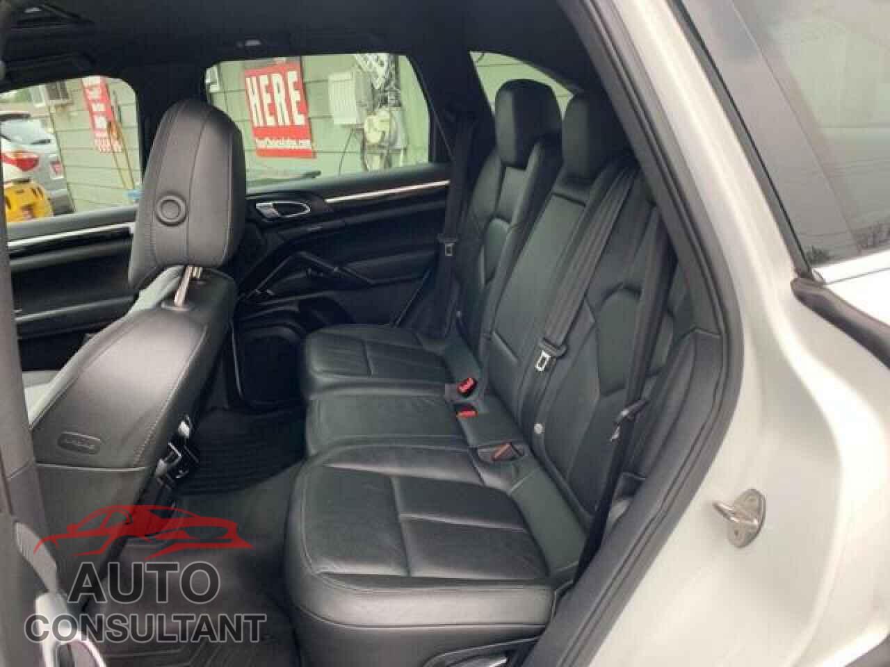 PORSCHE CAYENNE 2013 - WP1AA2A22DLA01361