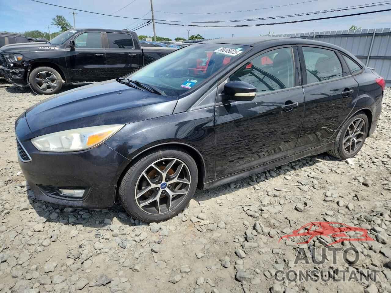 FORD FOCUS 2015 - 1FADP3F22FL338245